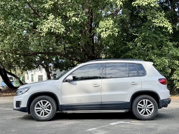 Volkswagen Tiguan L 2015, 181400 км, за 2306 USD - фото 10