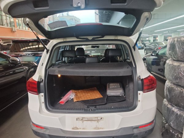Volkswagen Tiguan L 2015, 181400 км, за 2306 USD - фото 18