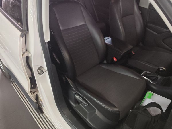 Volkswagen Tiguan L 2015, 181400 км, за 2306 USD - фото 25