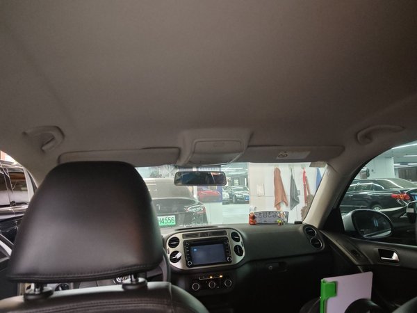 Volkswagen Tiguan L 2015, 181400 км, за 2306 USD - фото 17