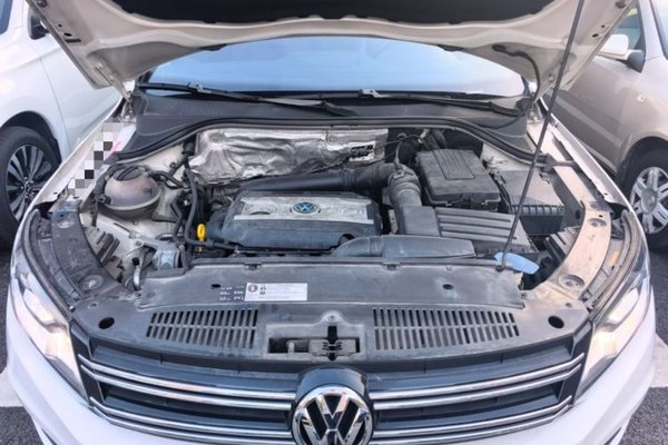 Volkswagen Tiguan 2015, 63300 км, за 8989 USD - фото 25
