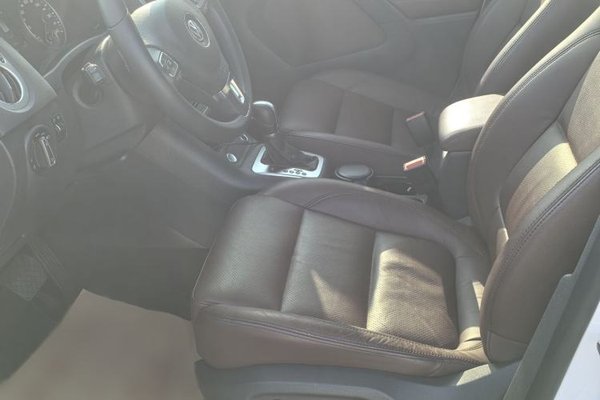 Volkswagen Tiguan 2015, 63300 км, за 8989 USD - фото 15
