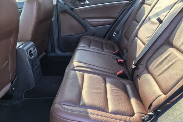 Volkswagen Tiguan 2015, 63300 км, за 8989 USD - фото 22
