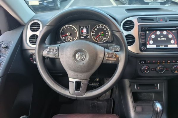 Volkswagen Tiguan 2015, 63300 км, за 8989 USD - фото 7