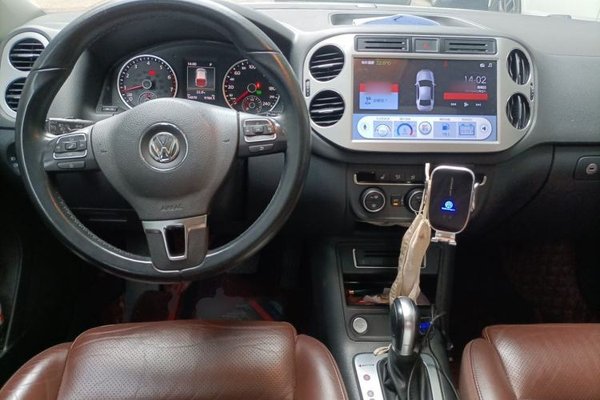 Volkswagen Tiguan 2015, 74800 км, за 6897 USD - фото 10