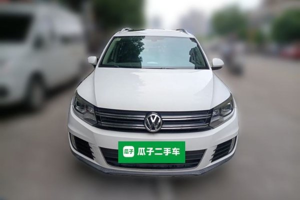 Volkswagen Tiguan 2015, 74800 км, за 6897 USD