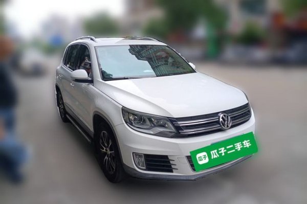 Volkswagen Tiguan 2015, 74800 км, за 6897 USD