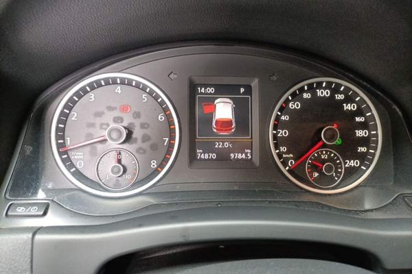 Volkswagen Tiguan 2015, 74800 км, за 6897 USD - фото 12