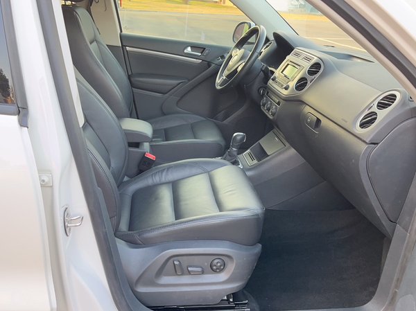 Volkswagen Tiguan L 2015, 90400 км, за 8110 USD - фото 18