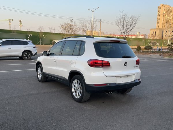 Volkswagen Tiguan L 2015, 90400 км, за 8110 USD - фото 7