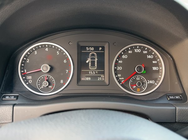 Volkswagen Tiguan L 2015, 90400 км, за 8110 USD - фото 10