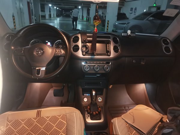 Volkswagen Tiguan 2015, 94300 км, за 7047 USD - фото 10