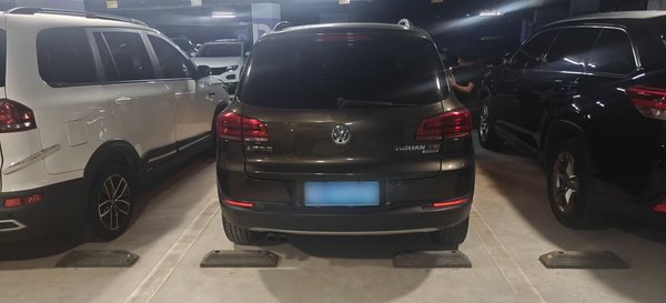 Volkswagen Tiguan 2015, 138500 км, за 8563 USD - фото 17