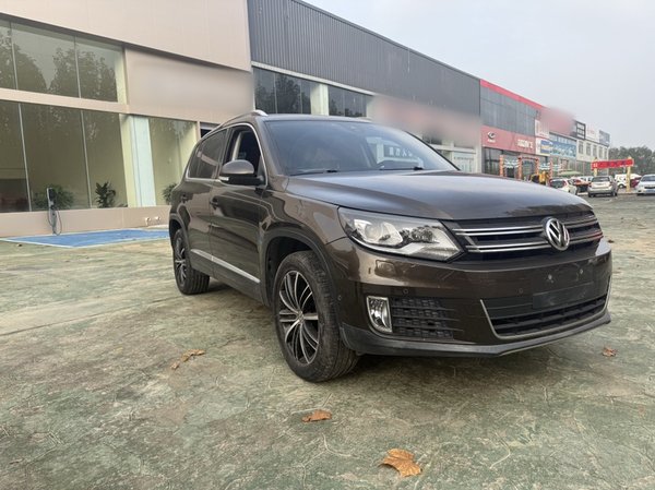 Volkswagen Tiguan 2015, 171100 км, за 7495 USD - фото 10