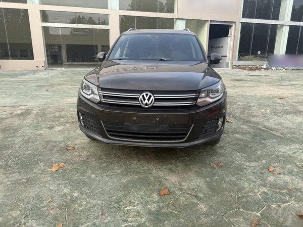 Volkswagen Tiguan 2015, 171100 км, за 7495 USD