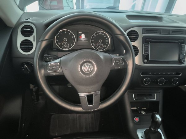 Volkswagen Tiguan 2015, 171100 км, за 7495 USD - фото 12