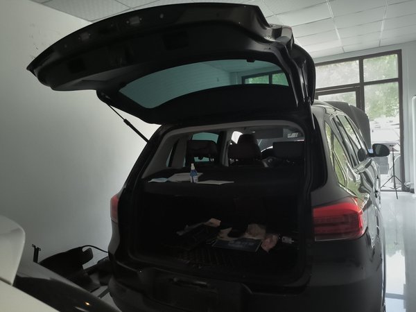 Volkswagen Tiguan 2015, 171100 км, за 7495 USD - фото 18