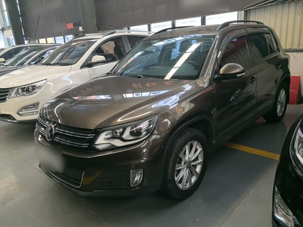 Volkswagen Tiguan · 2016 год