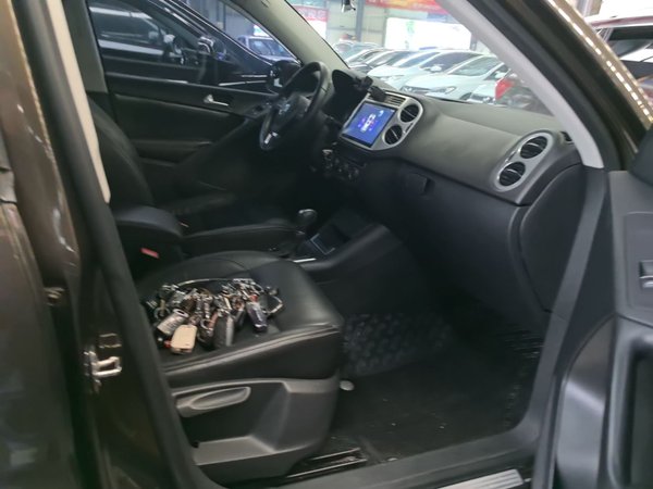 Volkswagen Tiguan 2016, 122500 км, за 8428 USD - фото 23
