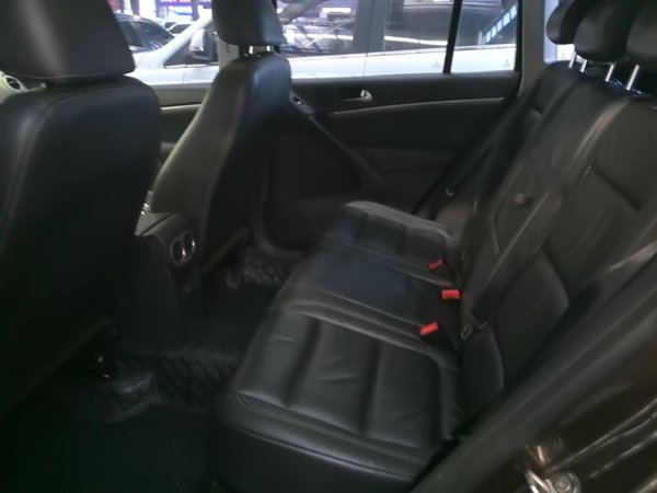 Volkswagen Tiguan 2016, 122500 км, за 8428 USD - фото 20