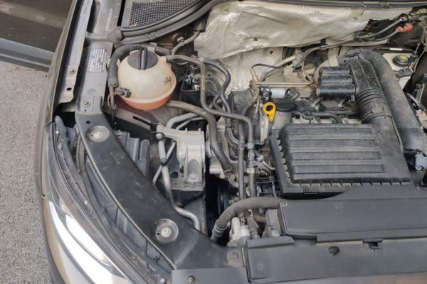 Volkswagen Tiguan 2016, 41100 км, за 7021 USD - фото 20
