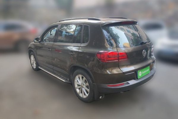 Volkswagen Tiguan 2016, 41100 км, за 7021 USD - фото 1