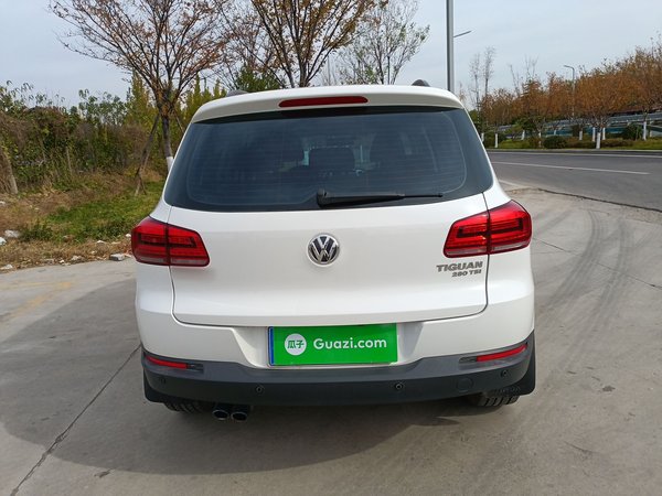 Volkswagen Tiguan 2016, 107800 км, за 8813 USD