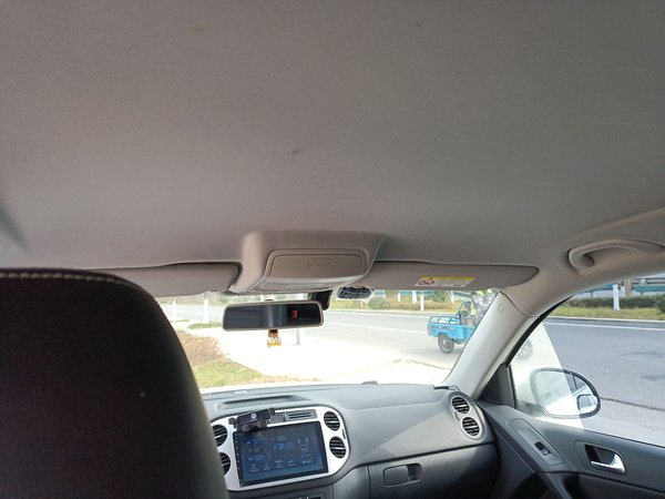 Volkswagen Tiguan 2016, 107800 км, за 8813 USD - фото 17