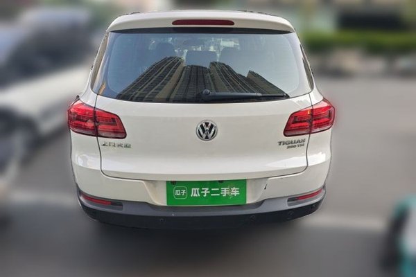 Volkswagen Tiguan 2016, 125800 км, за 7849 USD