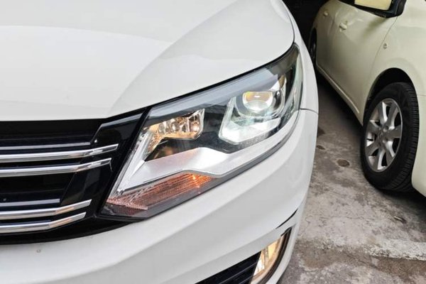 Volkswagen Tiguan 2016, 60800 км, за 10004 USD - фото 9