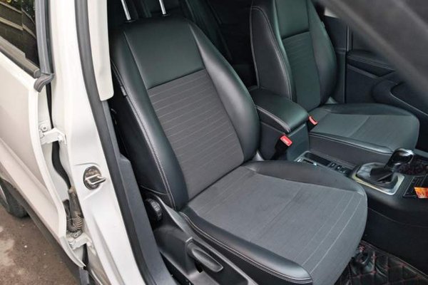 Volkswagen Tiguan 2016, 60800 км, за 10004 USD - фото 23