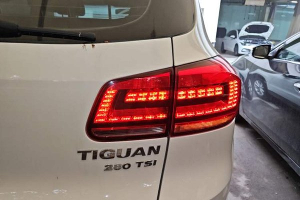 Volkswagen Tiguan 2016, 60800 км, за 10004 USD - фото 7