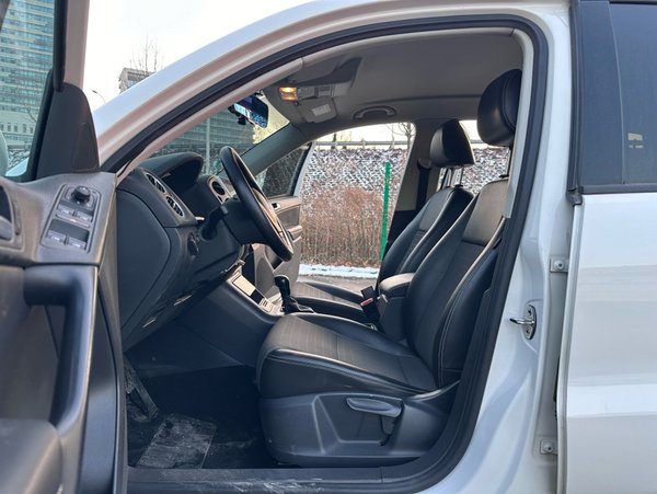 Volkswagen Tiguan 2016, 84100 км, за 8921 USD - фото 17