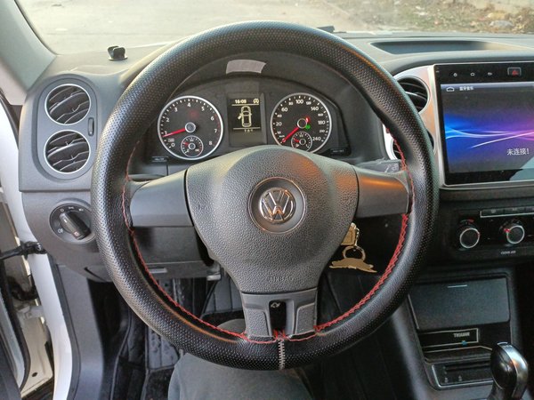 Volkswagen Tiguan 2016, 84100 км, за 8921 USD - фото 9