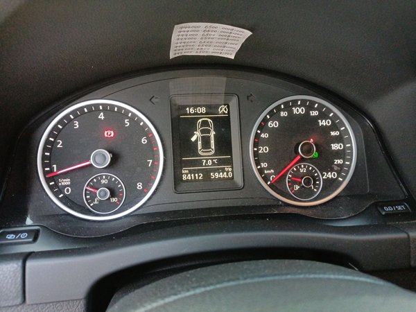 Volkswagen Tiguan 2016, 84100 км, за 8921 USD - фото 10