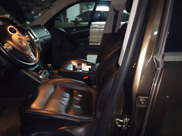 Volkswagen Tiguan 2016, 111800 км, за 7293 USD - фото 12