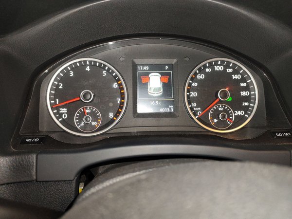 Volkswagen Tiguan 2016, 111800 км, за 7293 USD - фото 11