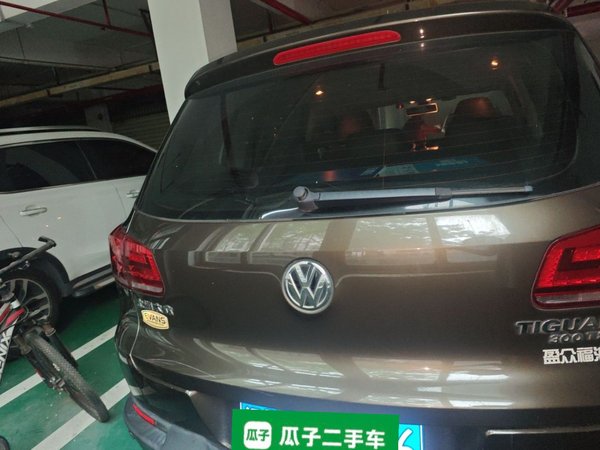 Volkswagen Tiguan 2016, 99400 км, за 6809 USD