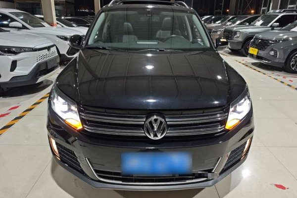 Volkswagen Tiguan 2016, 85500 км, за 8741 USD