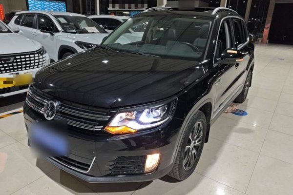 Volkswagen Tiguan · 2016 год