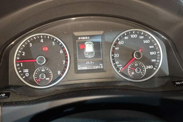 Volkswagen Tiguan 2016, 85500 км, за 8741 USD - фото 22
