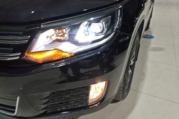 Volkswagen Tiguan 2016, 85500 км, за 8741 USD - фото 11