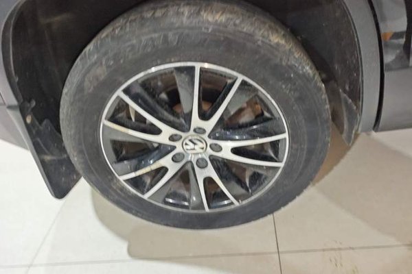 Volkswagen Tiguan 2016, 85500 км, за 8741 USD - фото 12