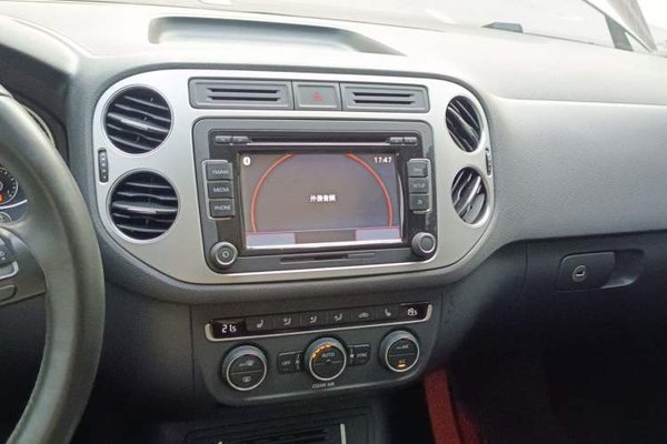 Volkswagen Tiguan 2016, 86300 км, за 8515 USD - фото 12