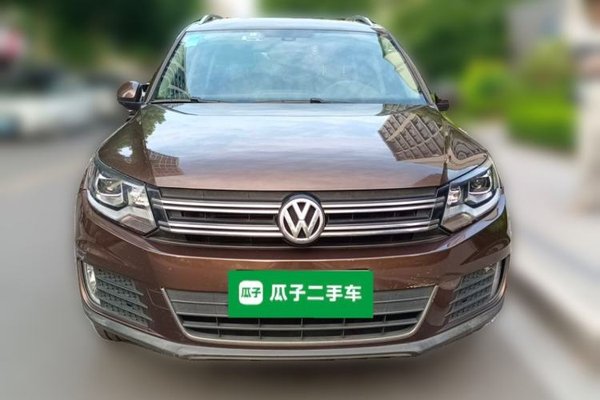 Volkswagen Tiguan 2016, 86300 км, за 8515 USD