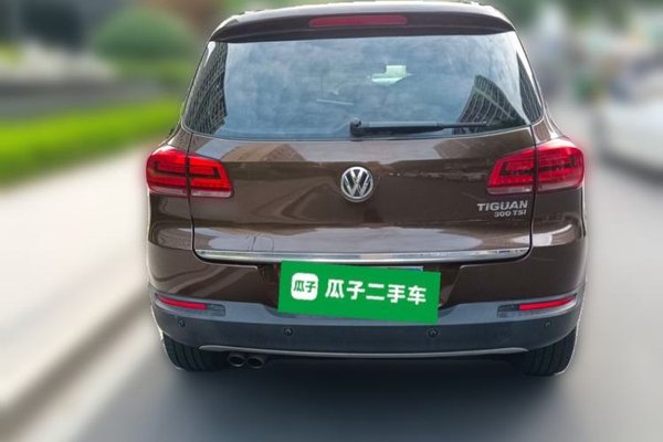 Volkswagen Tiguan 2016, 86300 км, за 8515 USD
