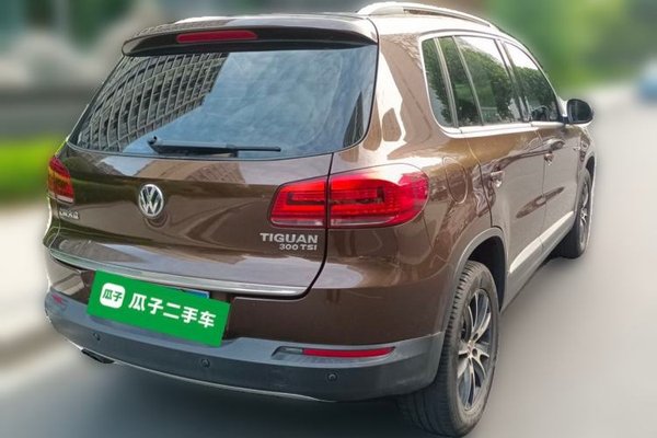 Volkswagen Tiguan 2016, 86300 км, за 8515 USD