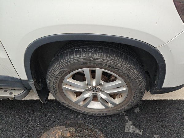 Volkswagen Tiguan 2016, 118300 км, за 5907 USD - фото 8