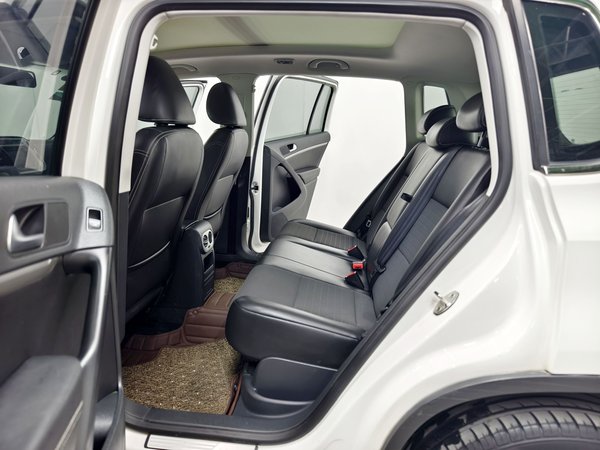 Volkswagen Tiguan 2016, 127200 км, за 7783 USD - фото 35