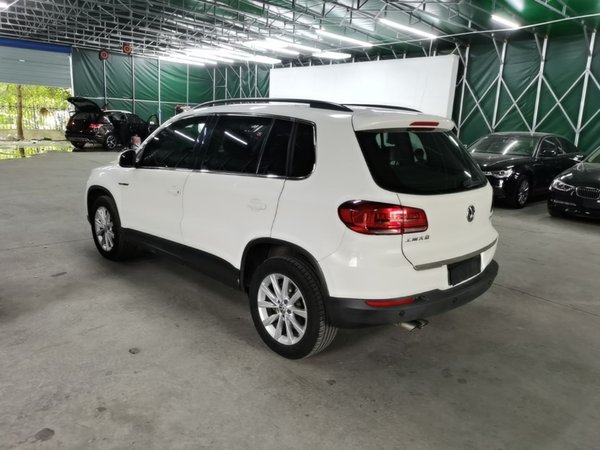 Volkswagen Tiguan 2016, 127200 км, за 7783 USD